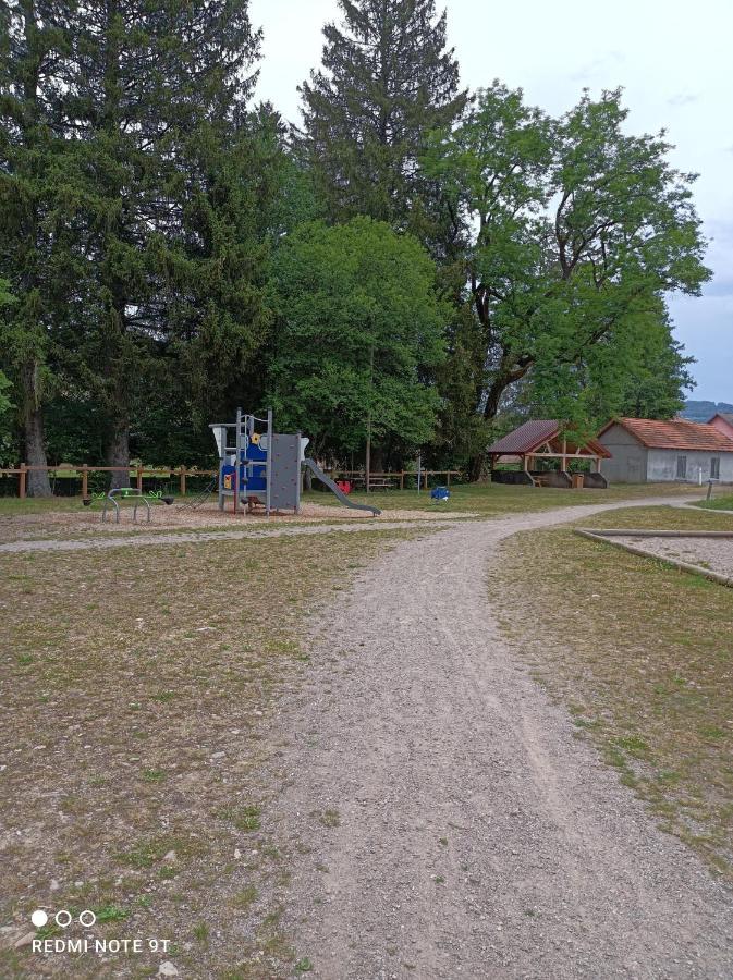 Monts Et Reves Bed and Breakfast Ramonchamp Exteriör bild