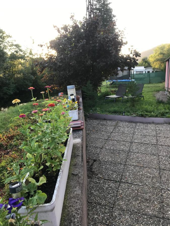 Monts Et Reves Bed and Breakfast Ramonchamp Exteriör bild