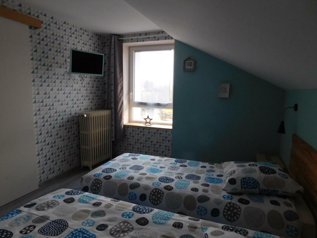Monts Et Reves Bed and Breakfast Ramonchamp Exteriör bild