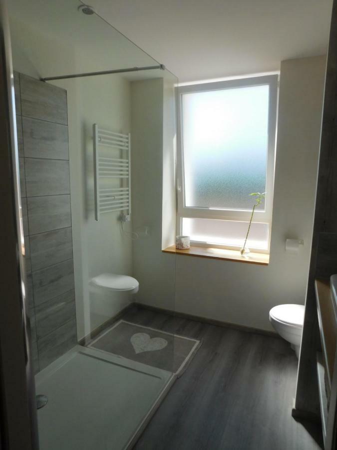 Monts Et Reves Bed and Breakfast Ramonchamp Exteriör bild