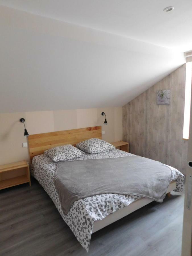 Monts Et Reves Bed and Breakfast Ramonchamp Exteriör bild